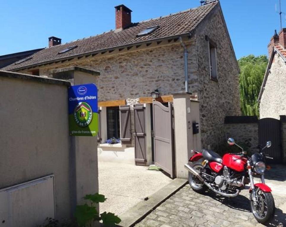 La Maison Du Fargis Auffargis Luaran gambar