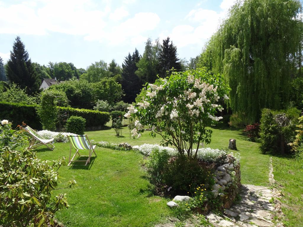 La Maison Du Fargis Auffargis Luaran gambar