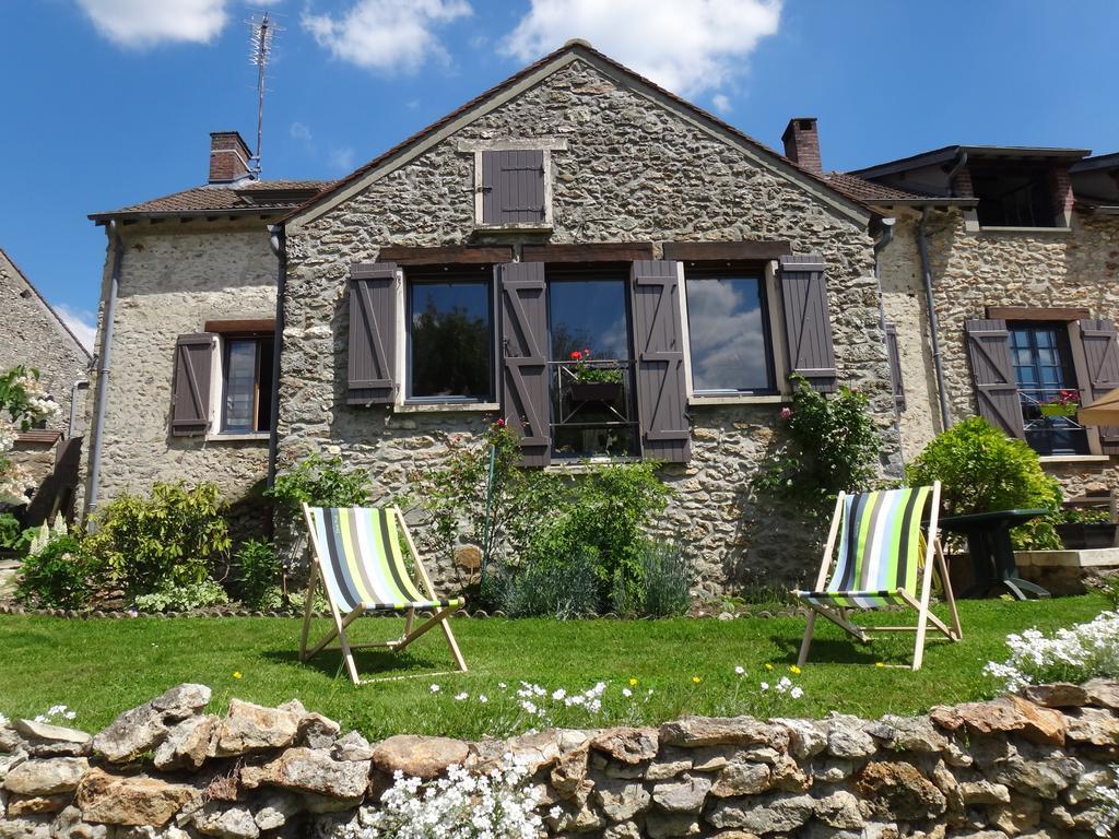 La Maison Du Fargis Auffargis Luaran gambar